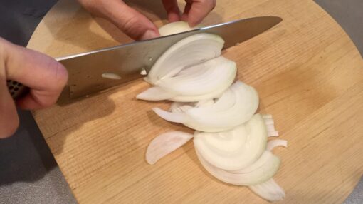 How To Cut An Onion Into Strips