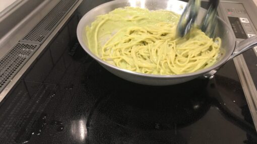 spaghetti-with-avocado-sauce-step-13